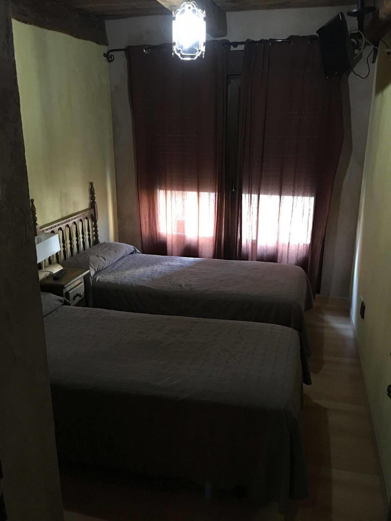 Hostal La Bastide du Chemin Sahagún Extérieur photo
